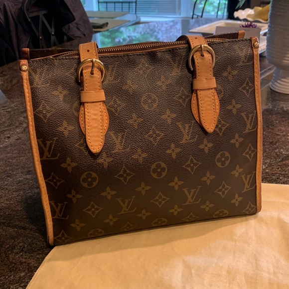 Louis Vuitton Popincourt Haut Shoulder Bag With Dustbag - Picture 4 of 16